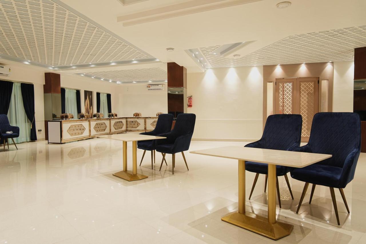 Hotel Ajmer Sheraton Zewnętrze zdjęcie